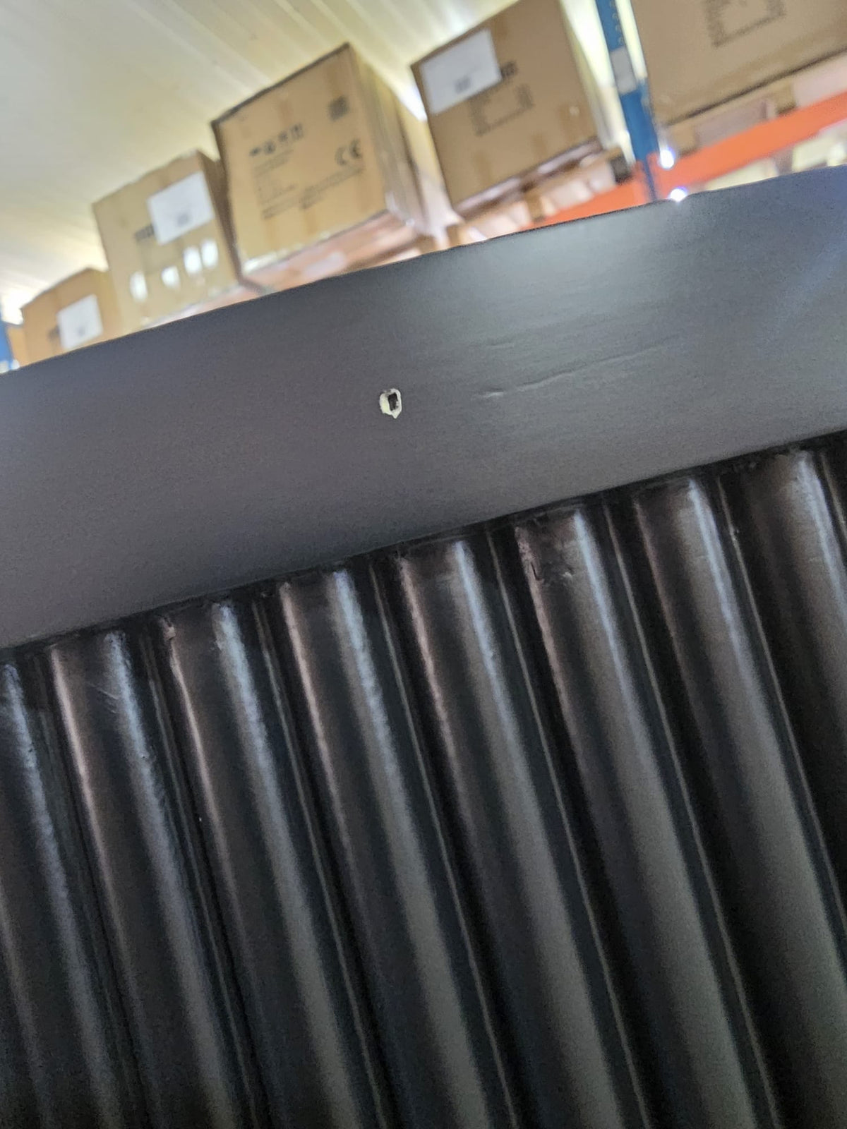 OUTLET 37 - Averne LED beauty reception desk – reception counter for a 180cm salon - Black