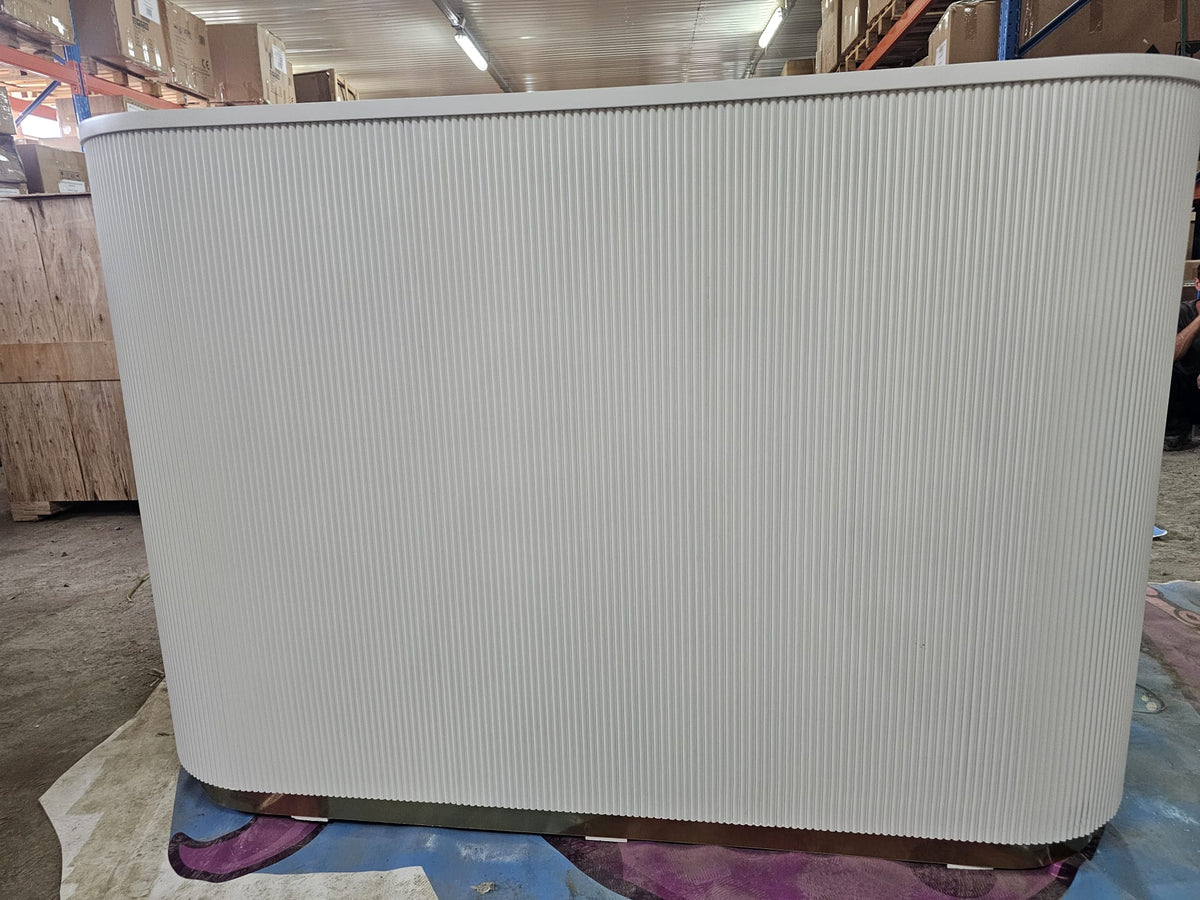 OUTLET 20 - Козметична рецепция Averne LED – рецепционен плот за салон 180cm - Бял