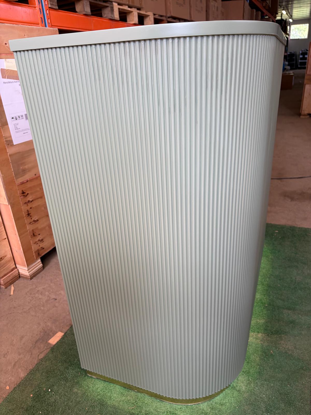 OUTLET 9 - Kosmetikrezeption Averne LED - Empfangstresen für den Salon 140cm- Olivgrün