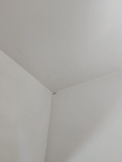 OUTLET 44 - Kosmetikos registratūra Averne LED – 180cm registratūros stalas salonui - Balta