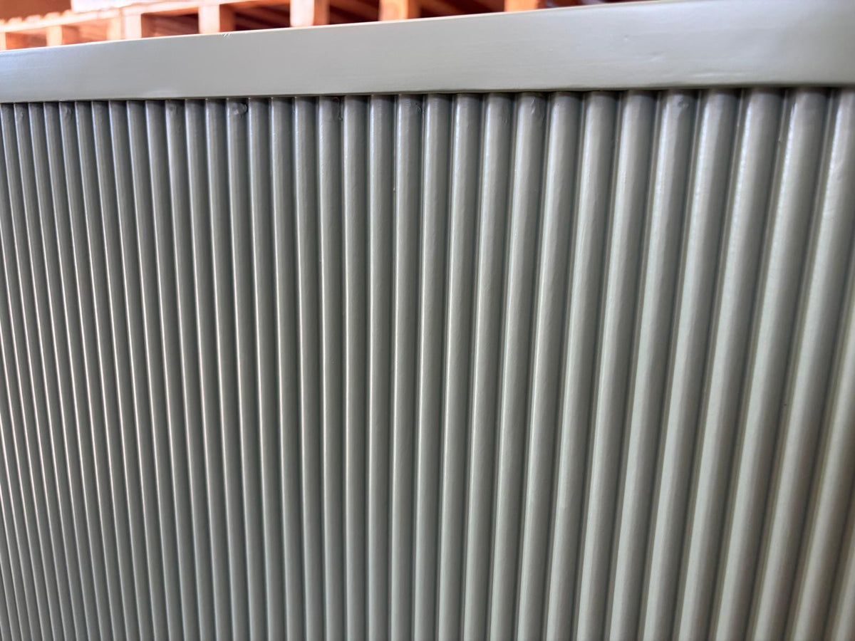 OUTLET 9 - Kosmetikrezeption Averne LED - Empfangstresen für den Salon 140cm- Olivgrün