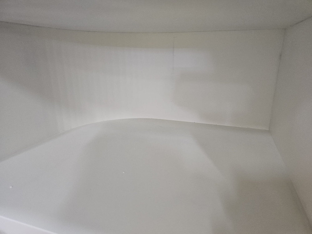 OUTLET 48 - Réception cosmétique Averne LED – comptoir d’accueil pour salon 180cm - Crème