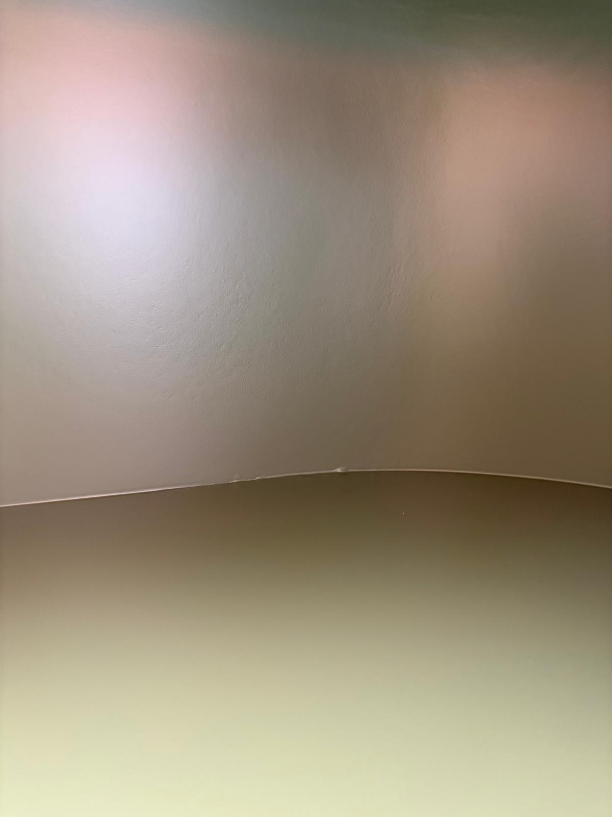 OUTLET 9 - Kosmetikrezeption Averne LED - Empfangstresen für den Salon 140cm- Olivgrün