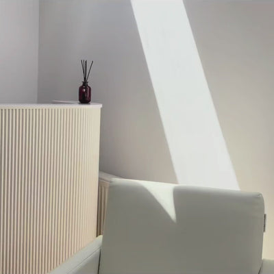 OUTLET 1 – Kosmetická recepce Averne LED – recepční pult do salonu, 100 cm – bílý